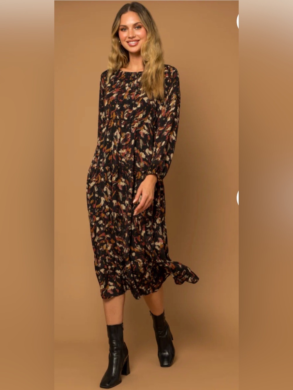 Gilli Long Sleeve Floral Midi Dress in Black Multi